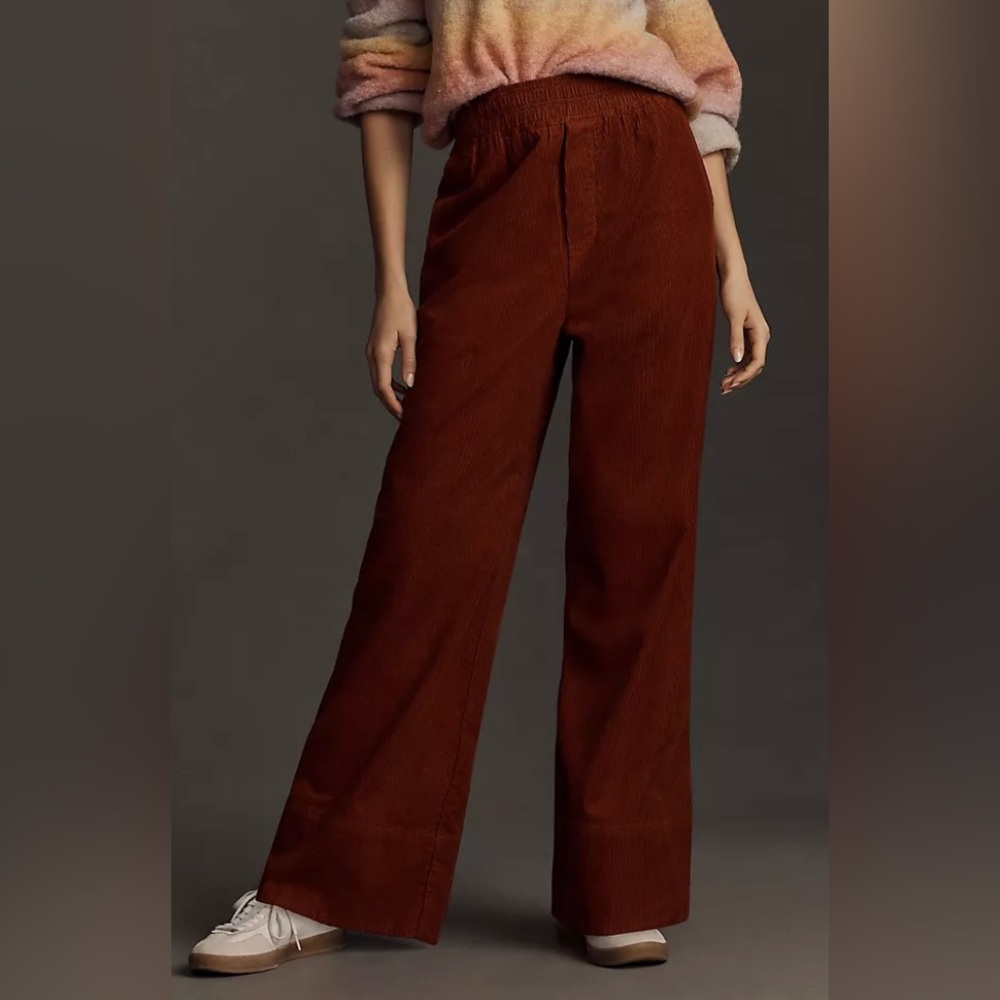 Anthropologie women’s corduroy burgundy bell bottoms pants size 8US
